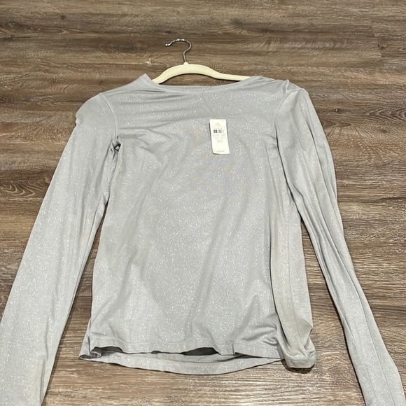 NWT Ann Taylor Silver Sparkly Long Sleeve - XS - Picture 1 of 3